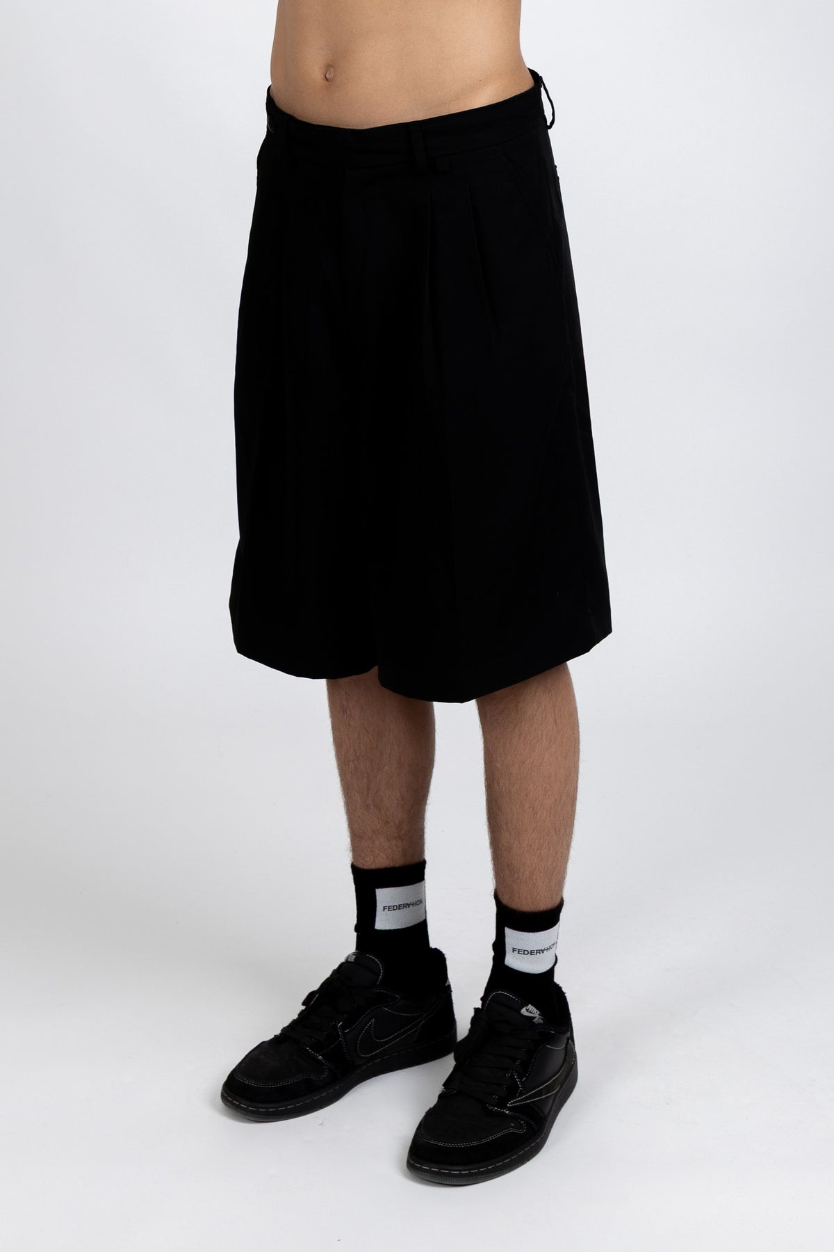 Pleat Short