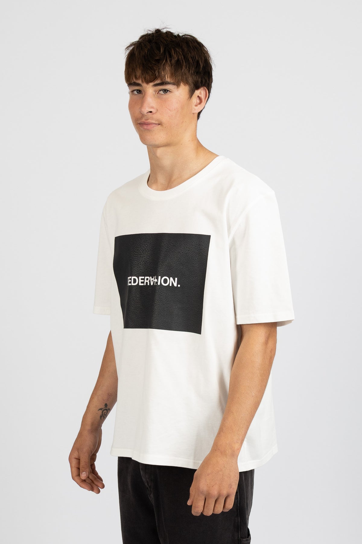 Cruise Tee - Badger