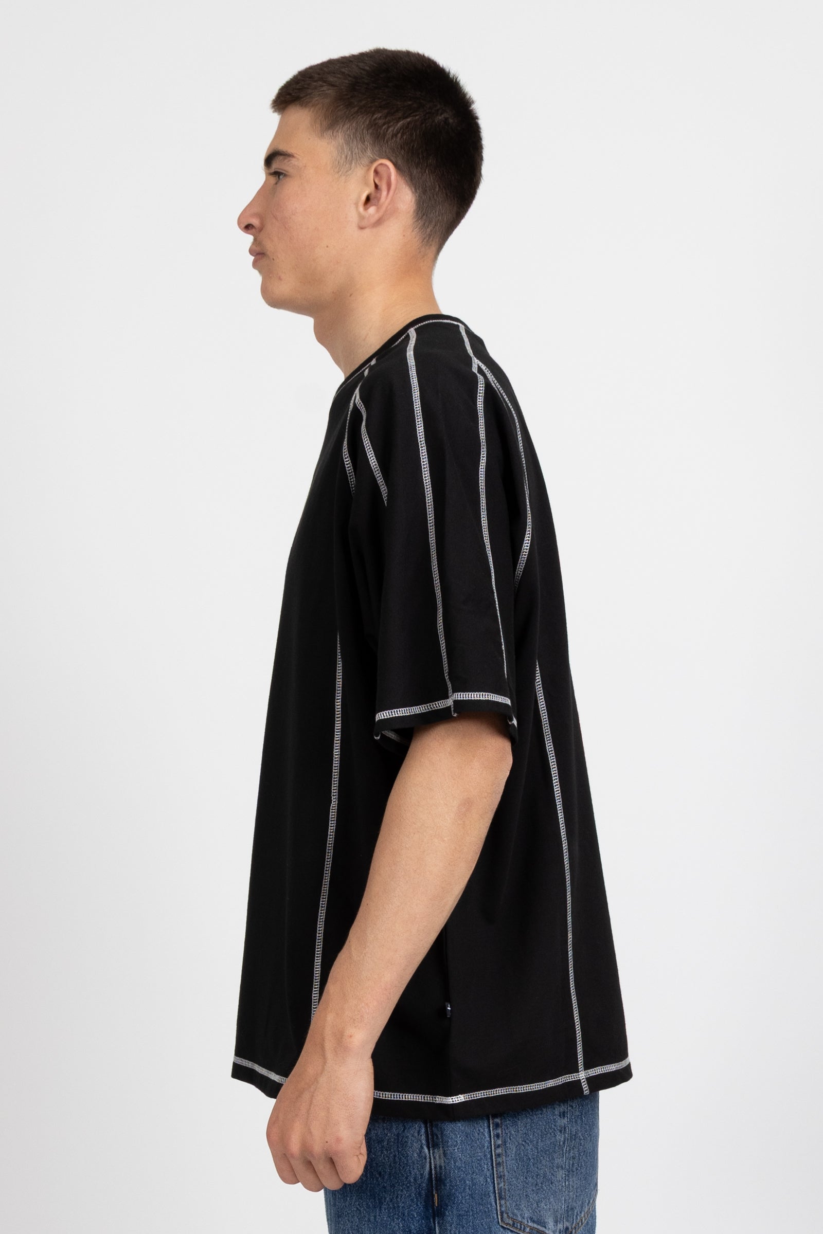 Trast Tee - Logo