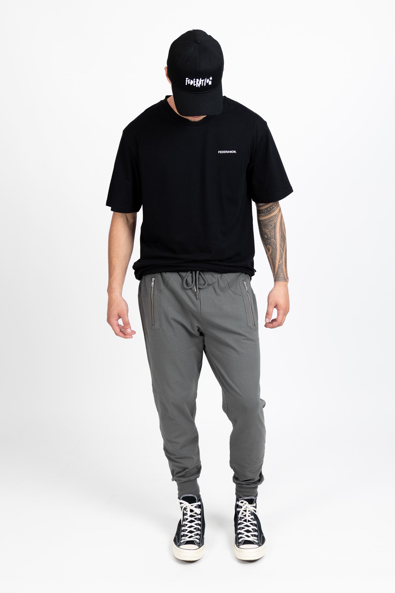 Escape Trackies Charcoal/Silver