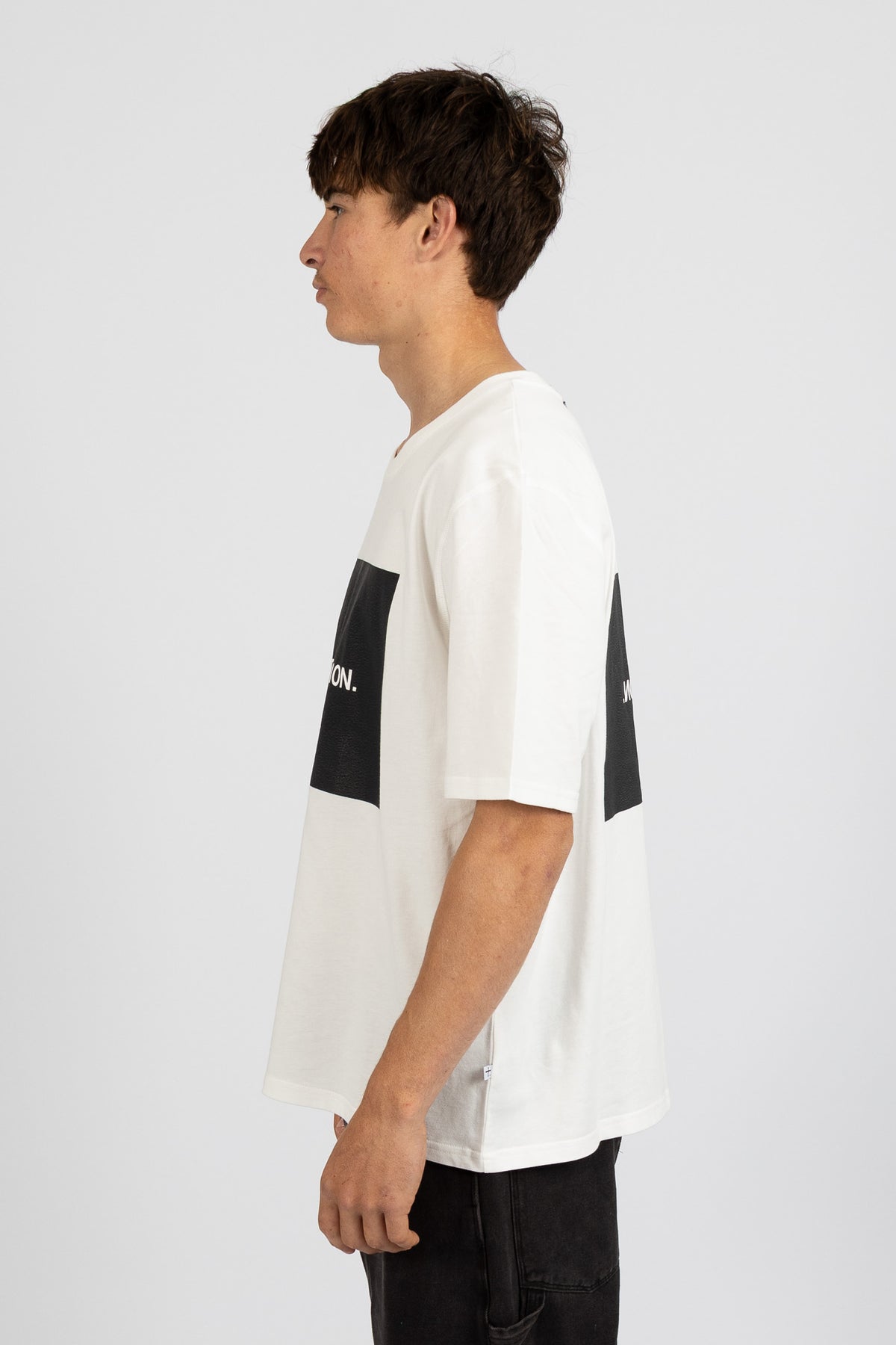 Cruise Tee - Badger