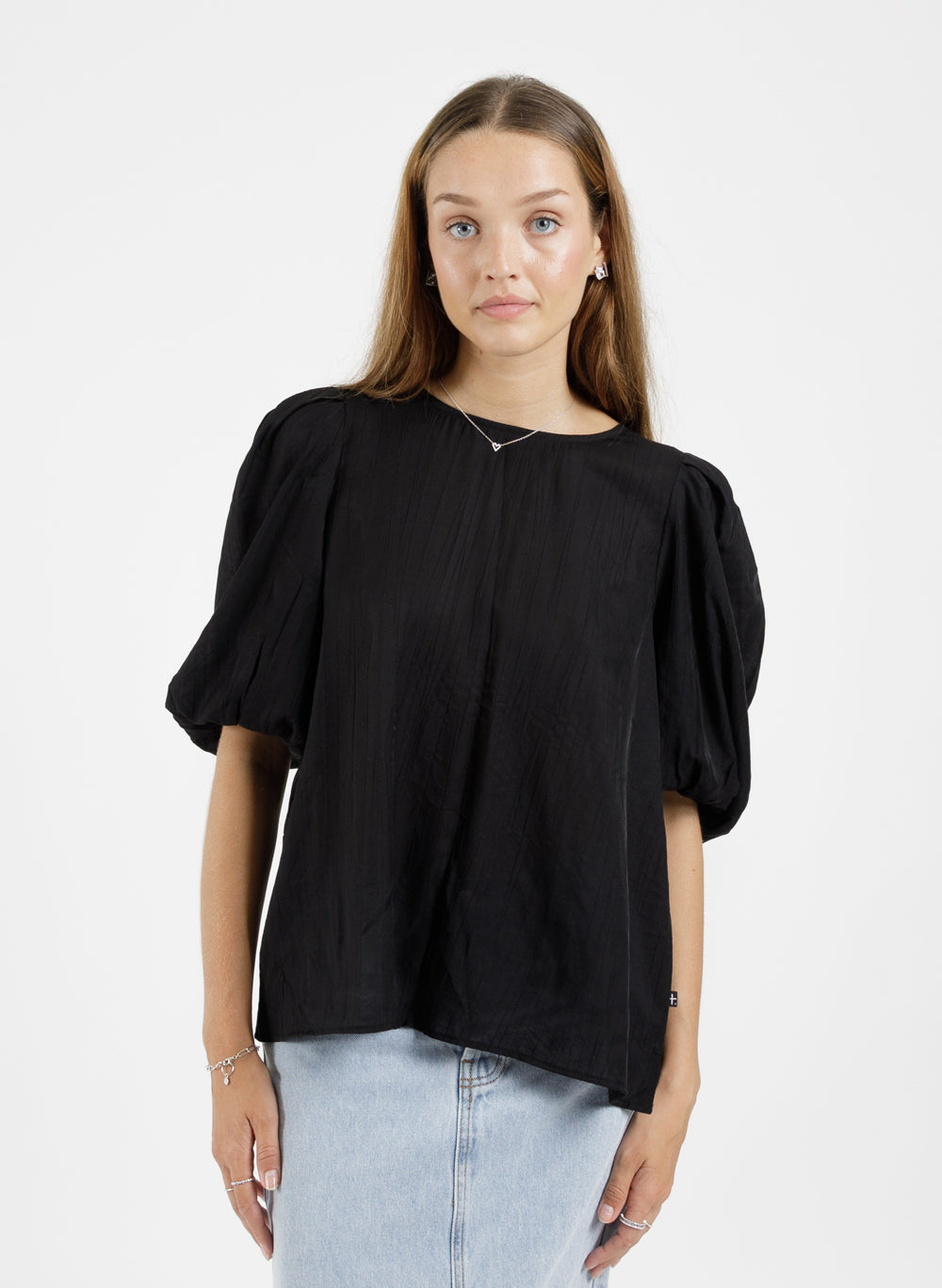【willfully】punch tuck flare sleeve tops So Sexy Flare Sleeve V Neck Top - Nectarine | Boston Proper