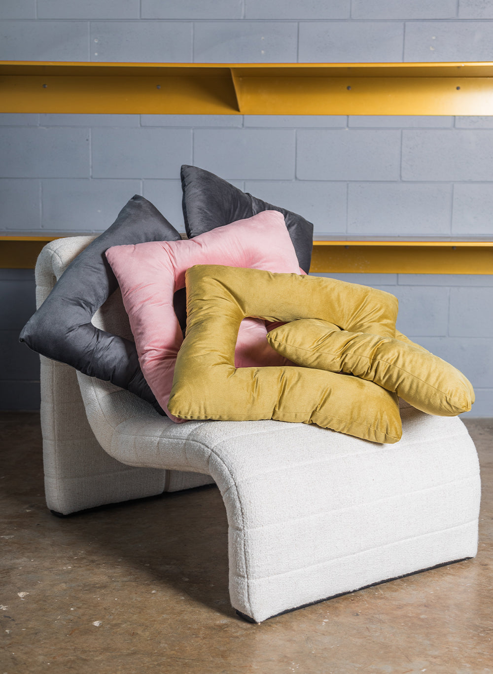Linked Cushion